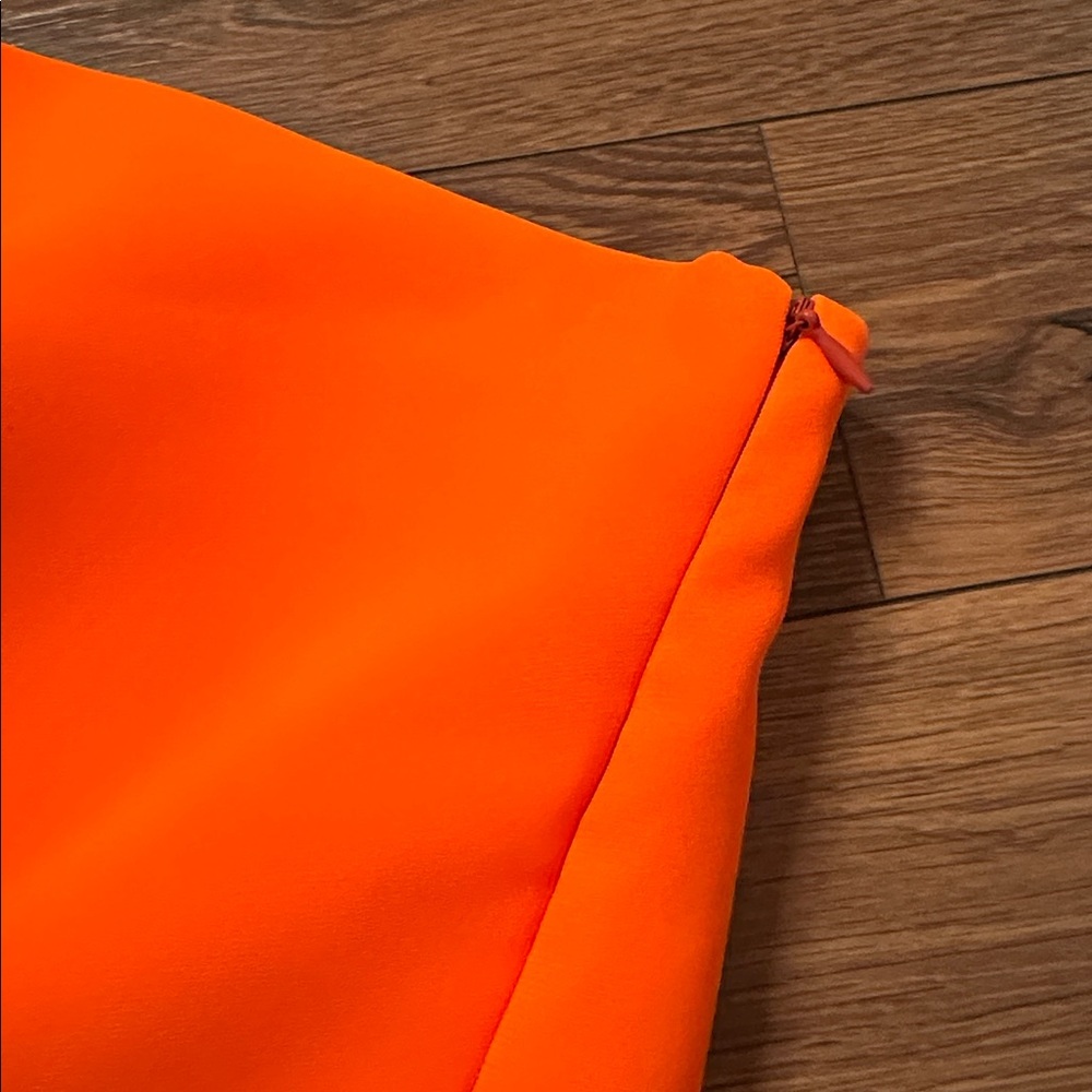 Zara ASYMMETRIC MINI SKIRT fluorescent orange. - Picture 6 of 8